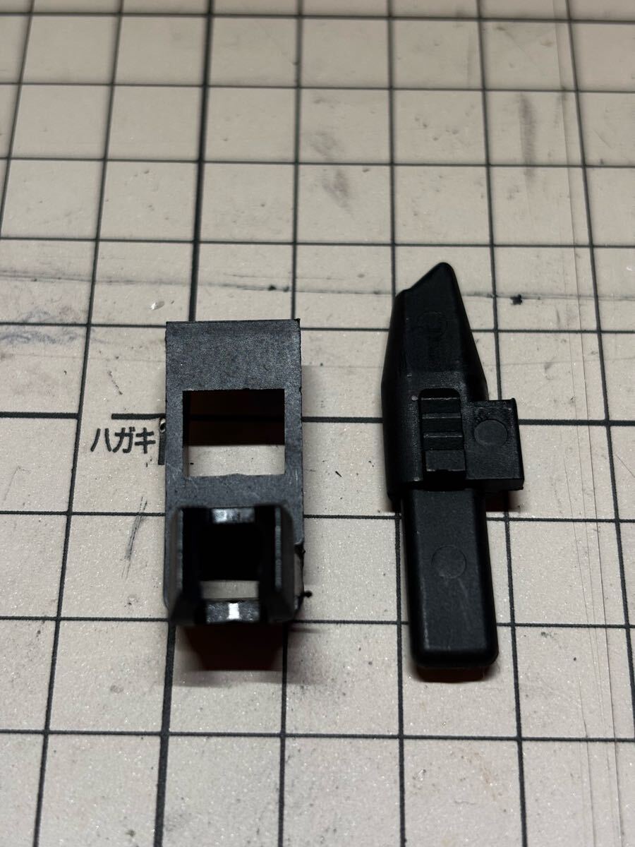 Laylax ライラクス P320 M17 マガジンリップ フォロワー　中古