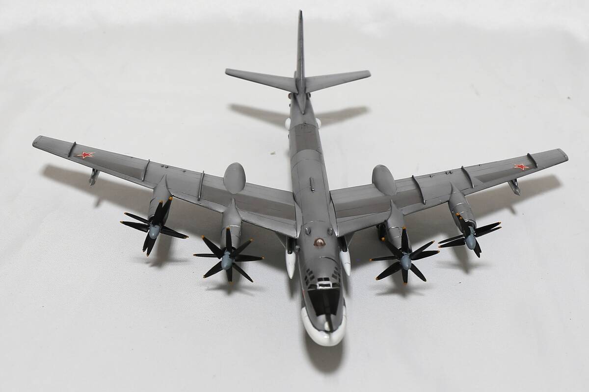 * конечный продукт * Dragon 1/200tsupo зеркальный Tu-95 Bear -G