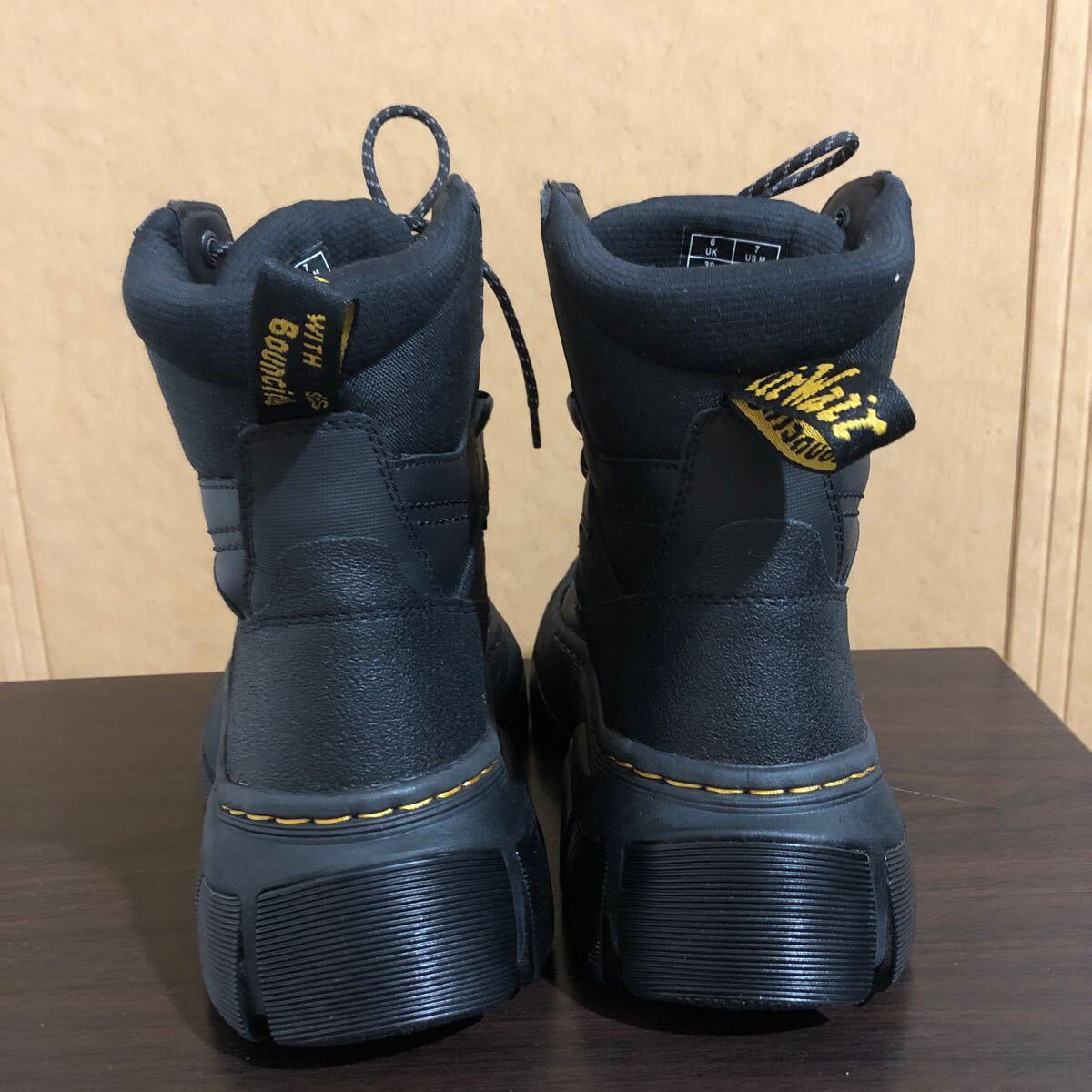 【使用極少☆美品】ドクターマーチン UK6 US7 約24.5㎝ ブーツ DMXL UTILITY ユーティリティ厚底 ブラック【Dr.Martens】_画像4