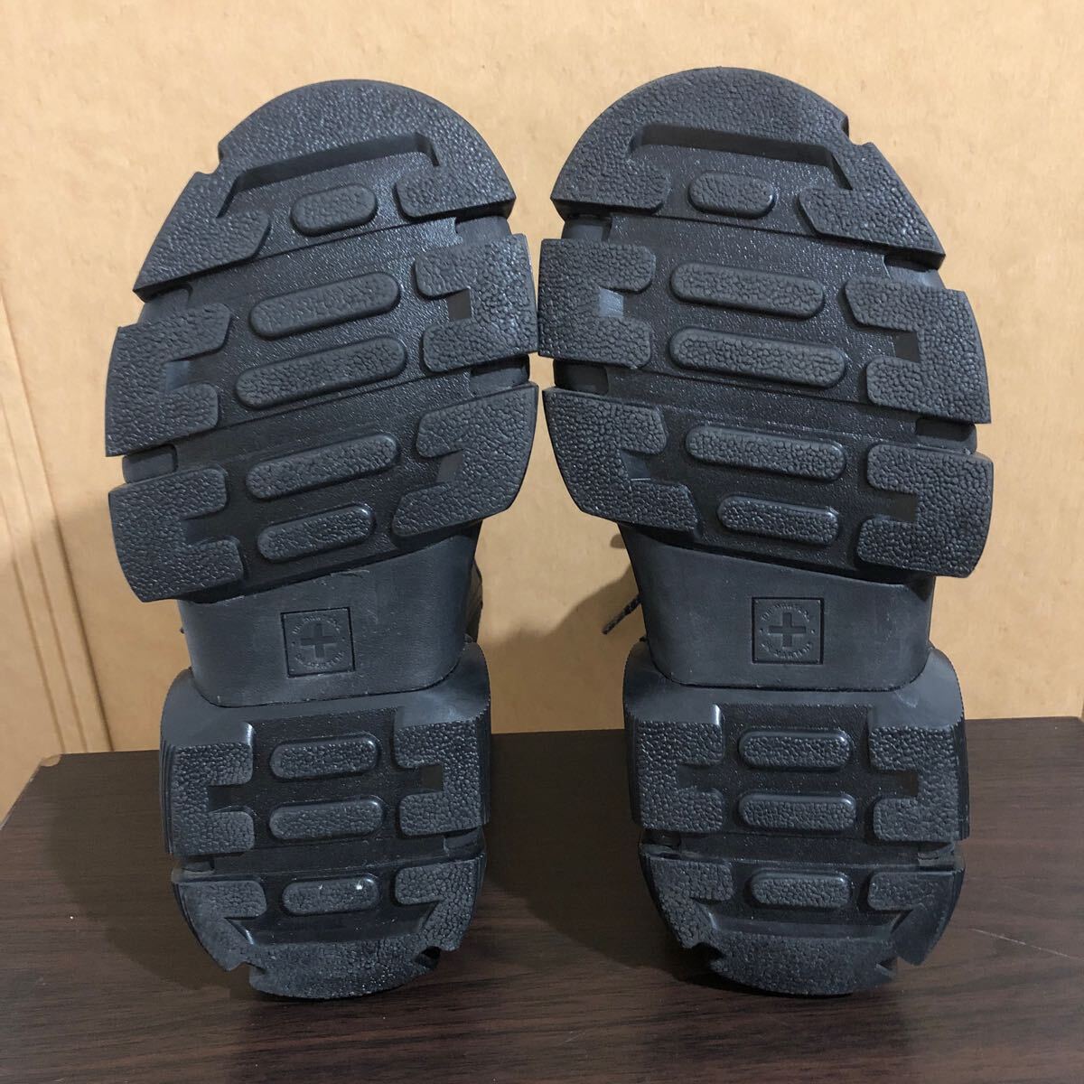 【使用極少☆美品】ドクターマーチン UK6 US7 約24.5㎝ ブーツ DMXL UTILITY ユーティリティ厚底 ブラック【Dr.Martens】_画像5