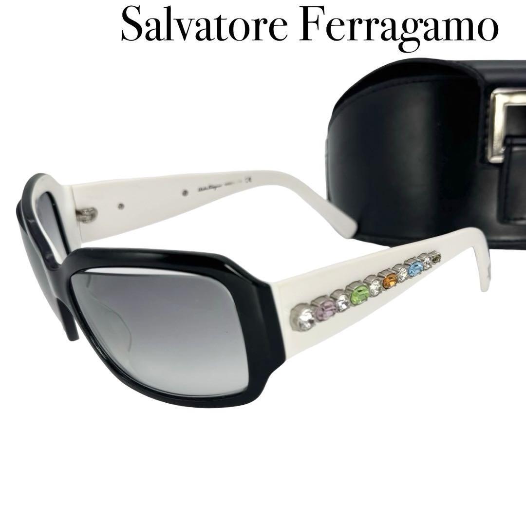 ★1円スタート★ Salvatore Ferragamo フェラガモ ラインストーン サングラス レディース ホワイト ブラック_画像1
