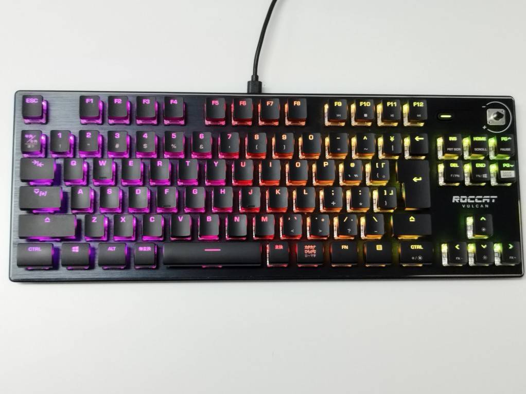 ROCCAT VULCAN ゲーミングキーボード/ROC-12-285/赤軸_画像1