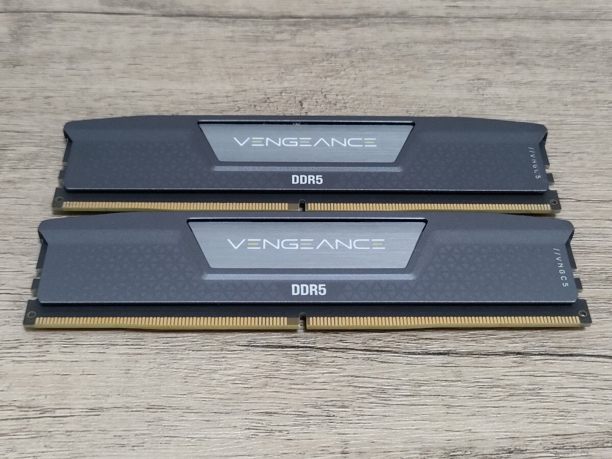 CORSAIR VENGEANCE DDR5 5200MHz 16GB×2枚 計32GB 【デスクトップ用メモリ】