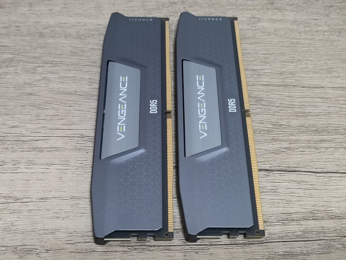 CORSAIR VENGEANCE DDR5 5200MHz 16GB×2枚 計32GB 【デスクトップ用メモリ】