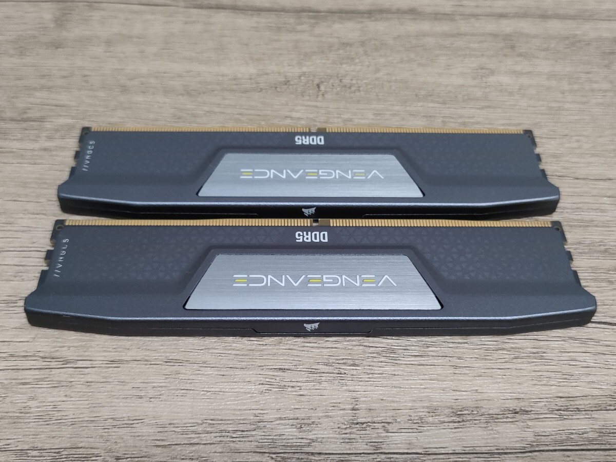 CORSAIR VENGEANCE DDR5 5200MHz 16GB×2枚 計32GB 【デスクトップ用メモリ】