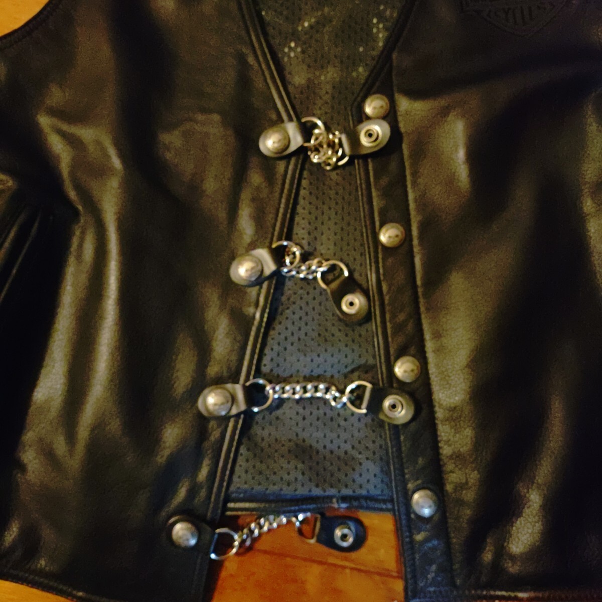　シングルライダースジャケット ２XL　ハーレー純正レザーベスト L　使用回?cái)?shù)少　美品 スカル柄
