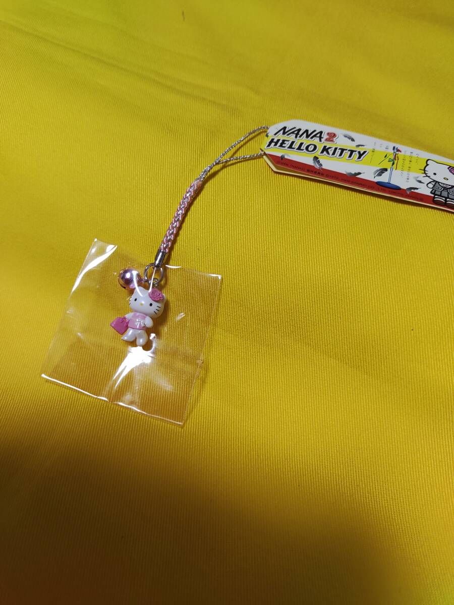 ロピア 爆買い ☆サンリオ☆キティ☆NANA2☆小松奈々☆根付け☆2006年☆コラボ ストラップ