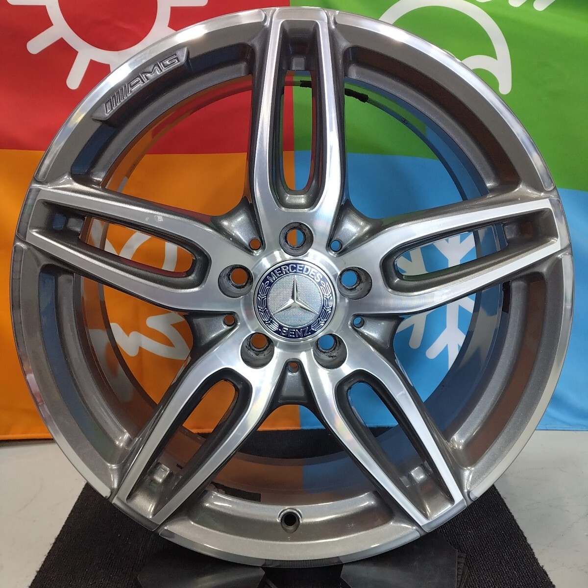 ☆メルセデス・ベンツ純正☆ＡＭＧ　５ツインスポークデザイン★後期モデル★Ａクラス　W176　CLA　W117　Bクラス　W246　W245 ホイール4本_画像1