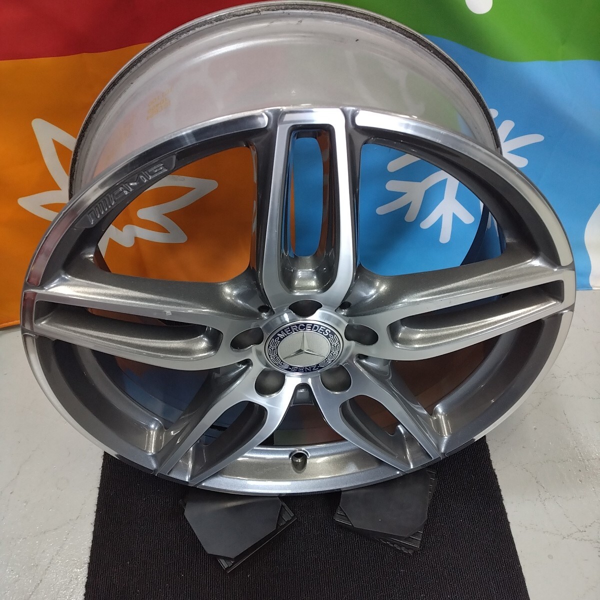 ☆メルセデス・ベンツ純正☆ＡＭＧ　５ツインスポークデザイン★後期モデル★Ａクラス　W176　CLA　W117　Bクラス　W246　W245 ホイール4本_画像4