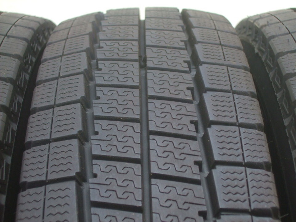 ダンロップ WINTER MAXX LV01 155/80R14 88/86N LT 2024年製 バリ溝 4本セット 会社宛 送料無料 A04_画像4