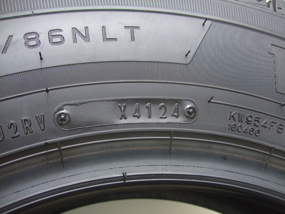 ダンロップ WINTER MAXX LV01 155/80R14 88/86N LT 2024年製 バリ溝 4本セット 会社宛 送料無料 A04_画像9