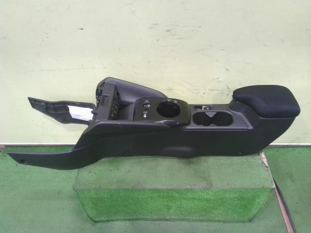 リーフ ZAA-ZE1 コンソールボックス EM57 XBJ 96910-5SK2B 中古_画像1