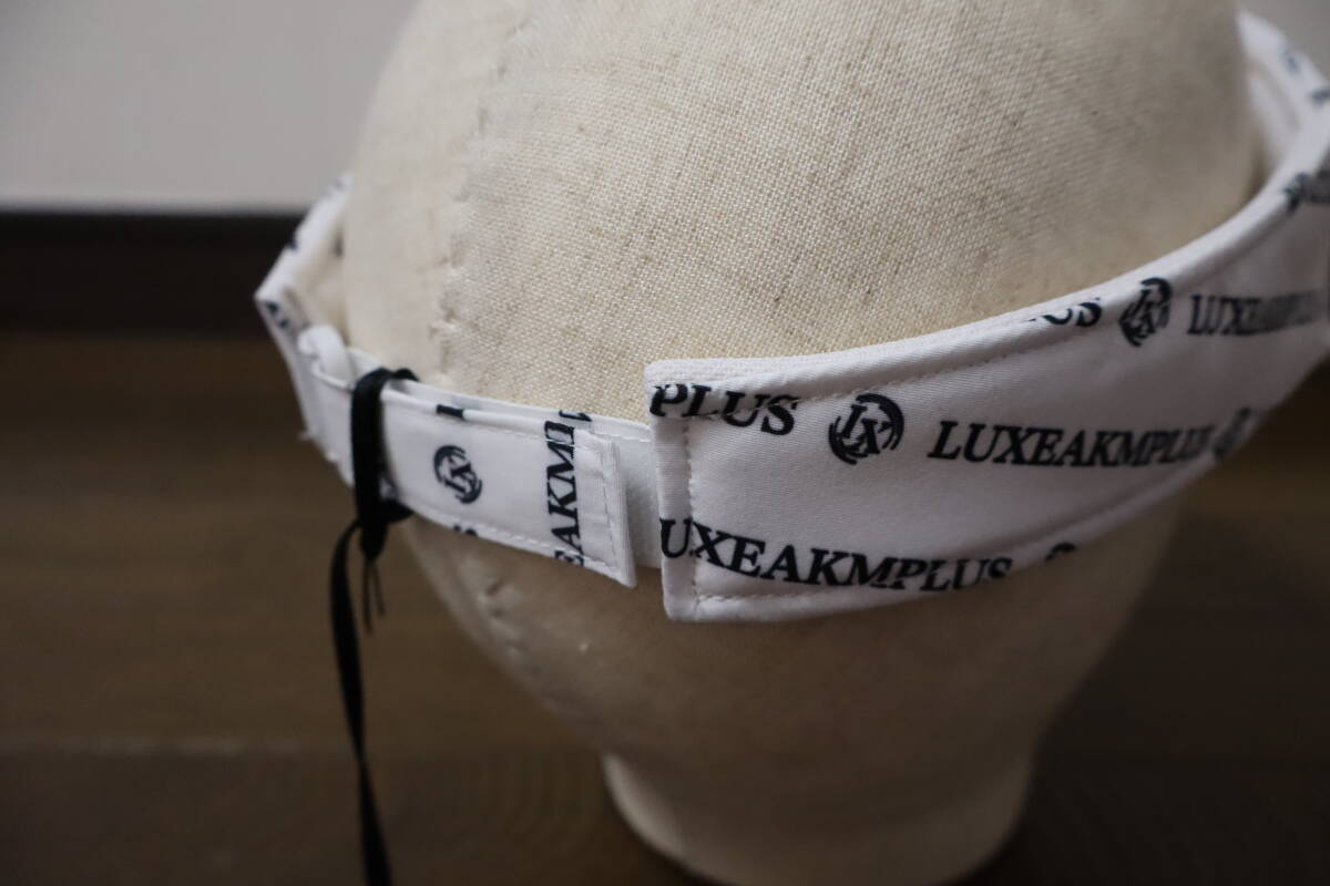 ☆LUXE AKM PLUS/リュクスエイケイエムプラス☆未使用 総柄ロゴサンバイザーゴルフ トレーニング ジム ユニセックス 1円スタート！