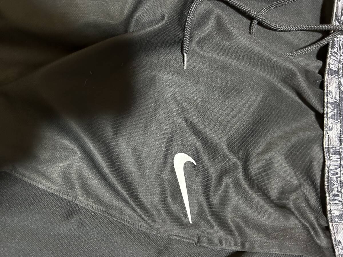 ナイキ　ショートパンツ　　メンズXL　中古品　
