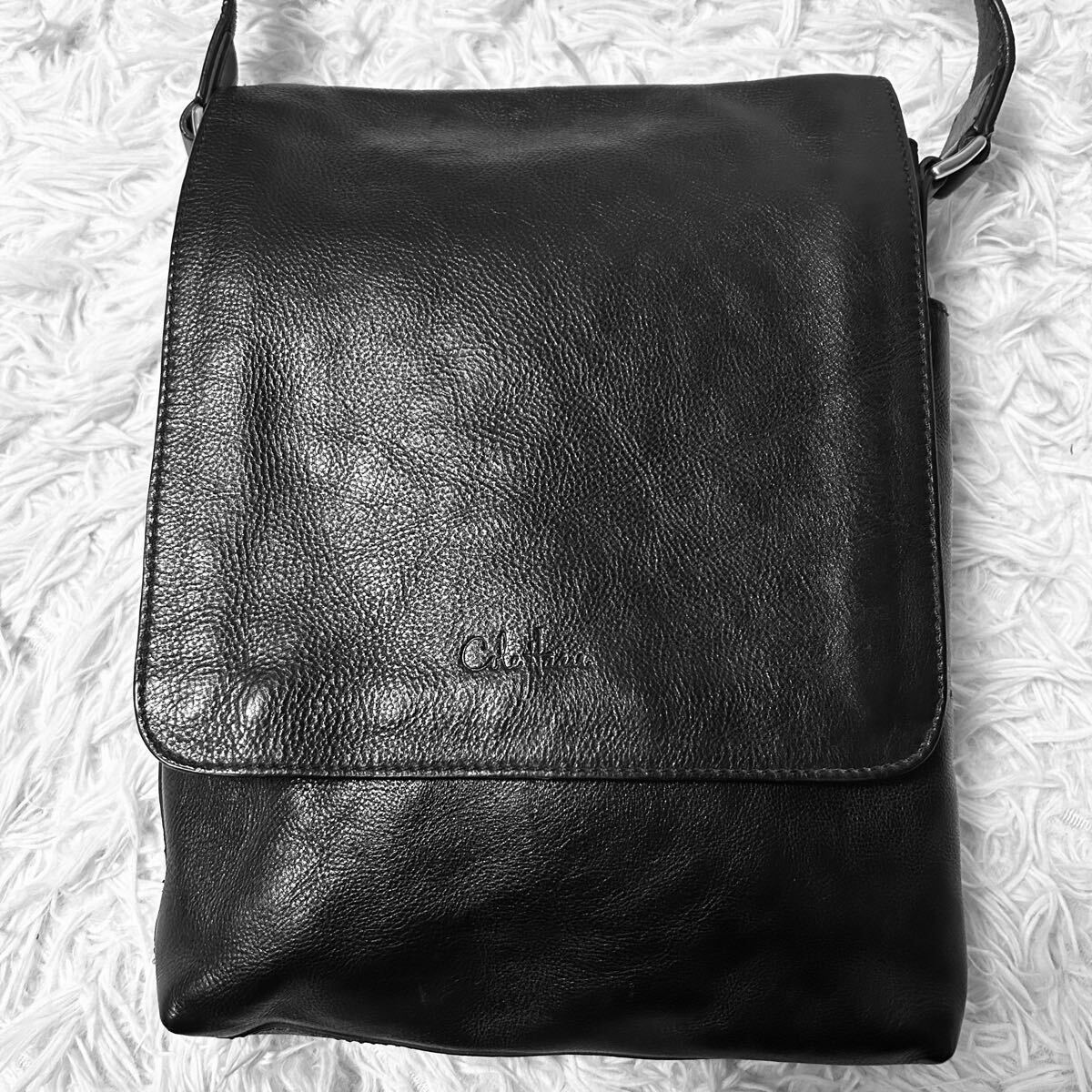  превосходный товар / трудно найти товар *COLE HAAN Cole Haan сумка на плечо сумка "почтальонка" натуральная кожа наклонный .. Cross корпус черный чёрный 