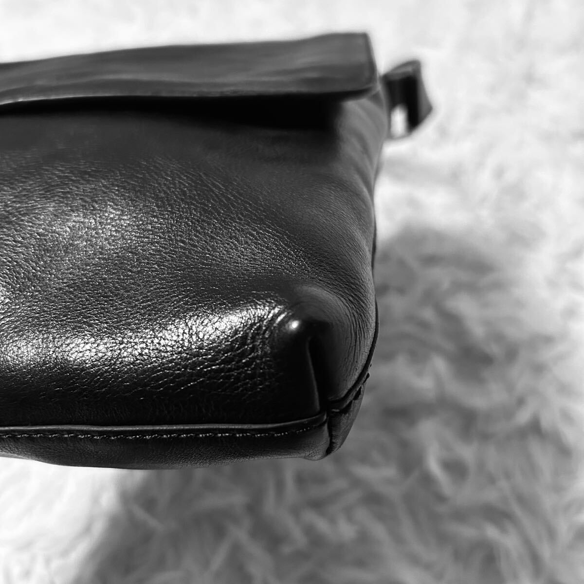  превосходный товар / трудно найти товар *COLE HAAN Cole Haan сумка на плечо сумка "почтальонка" натуральная кожа наклонный .. Cross корпус черный чёрный 