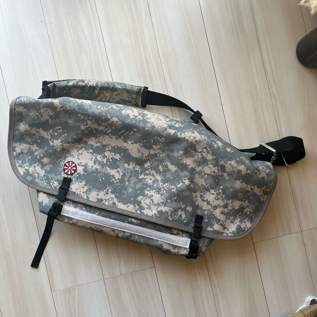 希少 別注 lazy monk メッセンジャーバッグ mash zobags FREIGHT BAGGAGE フレイトバゲージR.E.LORD bagaboo Chrome circles ブルーラグ