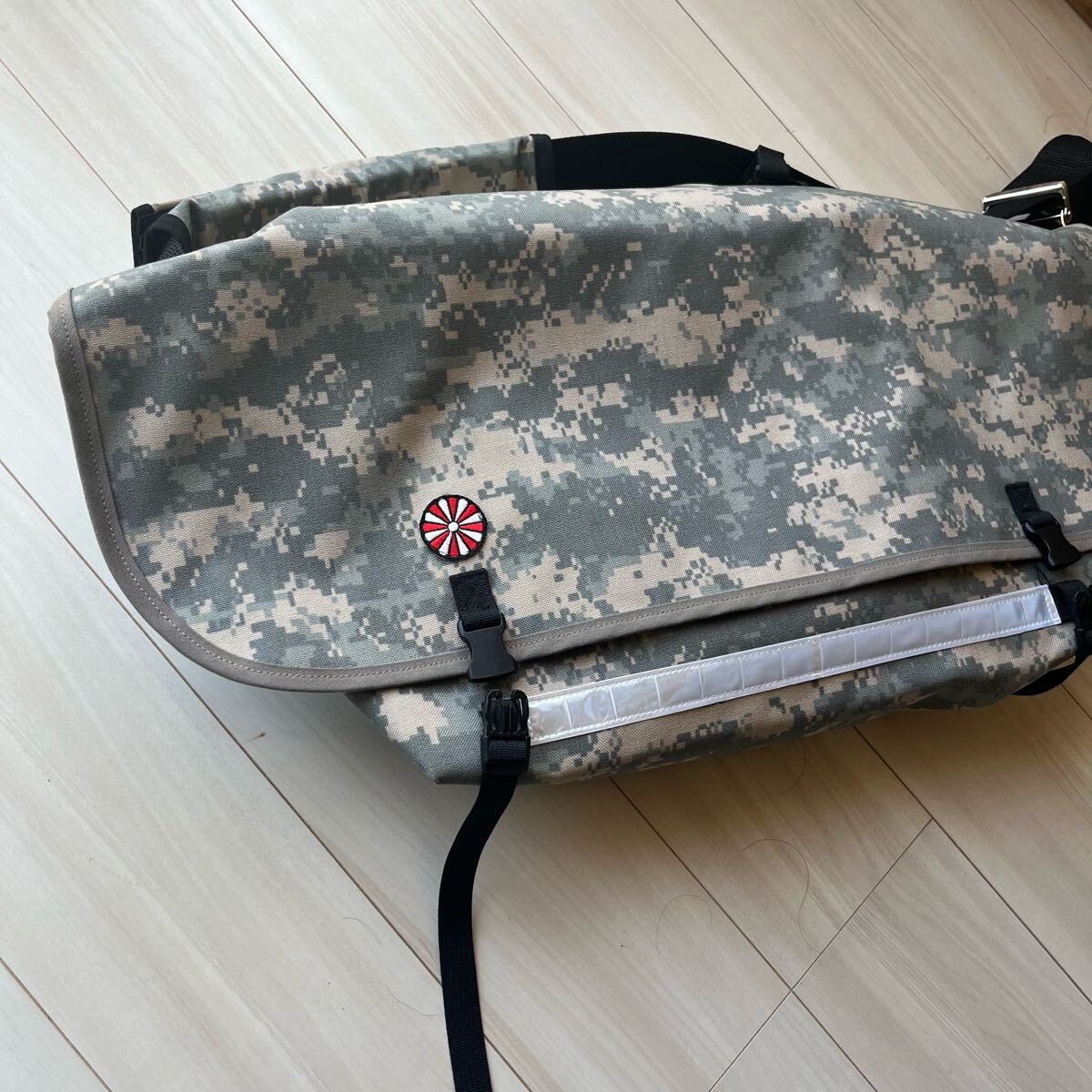 希少 別注 lazy monk メッセンジャーバッグ mash zobags FREIGHT BAGGAGE フレイトバゲージR.E.LORD bagaboo Chrome circles ブルーラグ