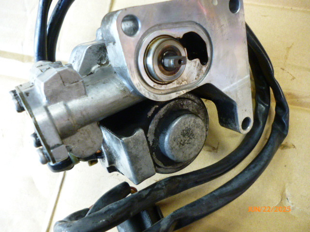 格安売り切り！美品！Mazda純正 RX-7(FD3S) 用 メタリングオイルポンプ Metering oil pump MOP FD6型実働車からの取り外しです?