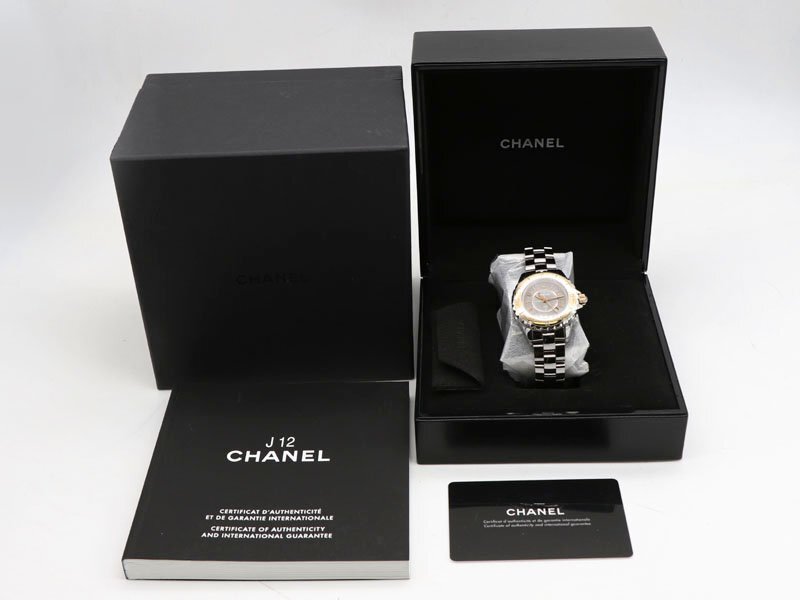 【 シャネル CHANEL 】 腕時(shí)計(jì) J12 H4197 クロノマティック ゴールドベゼル PG/チタンセラミック クォーツ レディース 保 箱 新著 70200-3
