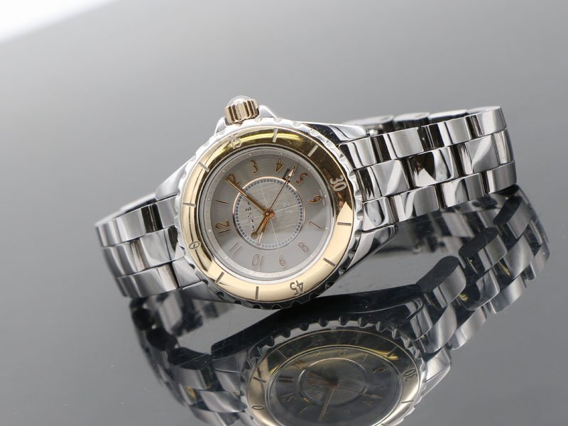 【 シャネル CHANEL 】 腕時(shí)計(jì) J12 H4197 クロノマティック ゴールドベゼル PG/チタンセラミック クォーツ レディース 保 箱 新著 70200-3