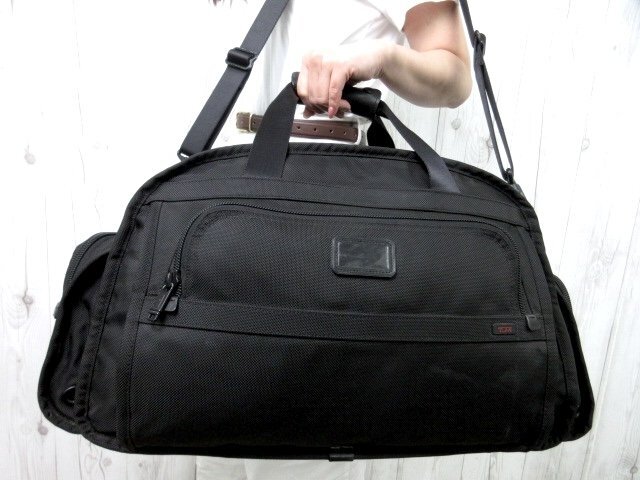 TUMI トゥミ ★ショルダー ボストンバッグ 極美品 TUMI トゥミ ボストンバッグ ショルダーバッグ バッグ