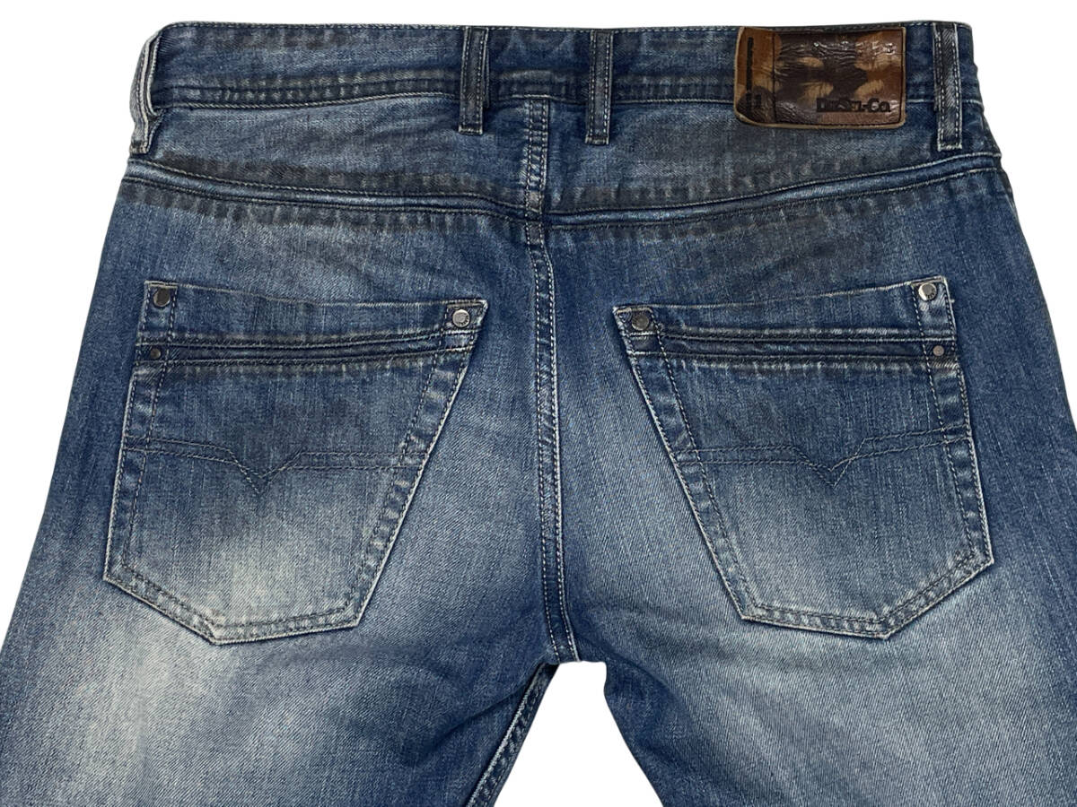 DIESEL ディーゼル KRAYVER W29 (約82cm W32相当) Slim Carrot オイル 汚し加工 ダメージ加工 イタリア製 メンズ デニムパンツ ジーンズ