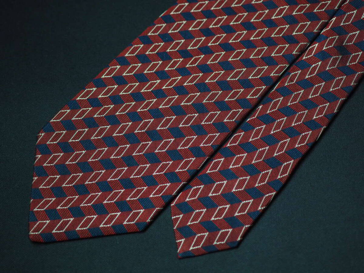 美品【GIORGIO ARMANI ジョルジオ アルマーニ】B1241 ワイン ネイビー ITALY イタリア制 SILK ブランド ネクタイ 古著 良品