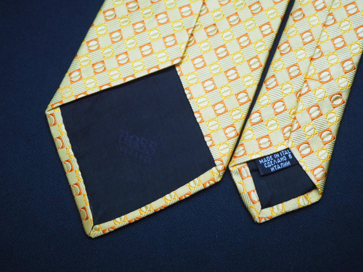 美品【HUGO BOSS ヒューゴ ボス】 E2900 黄ゴールド SILK ブランド ネクタイ 古着 良品_画像5
