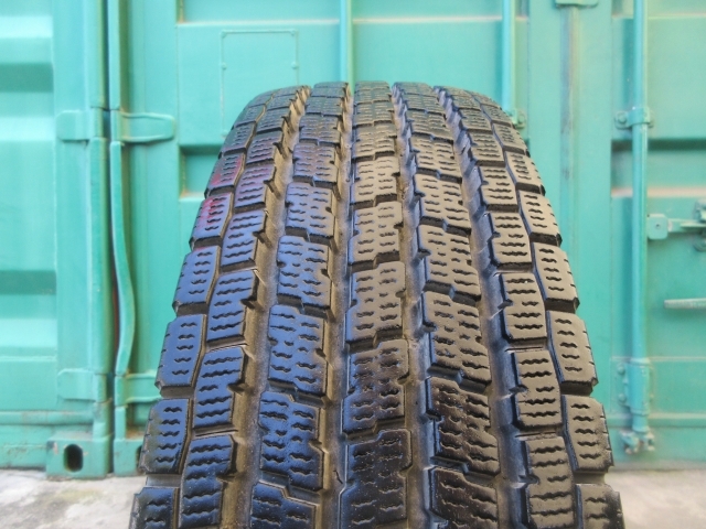 ☆ スタッドレス 205/80R17.5 YOKOHAMA 在庫6本 屋內(nèi)保管品 F848☆