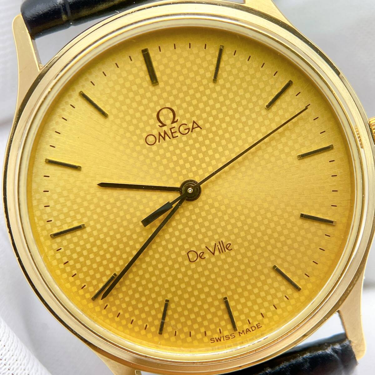 【稼働】美品 オメガ OMEGA デビル DEVILLE メンズ 腕時計 クオーツ QZ ゴールド ラウンド シャンパン 3針 1417 ヴィンテージ 動作 y7