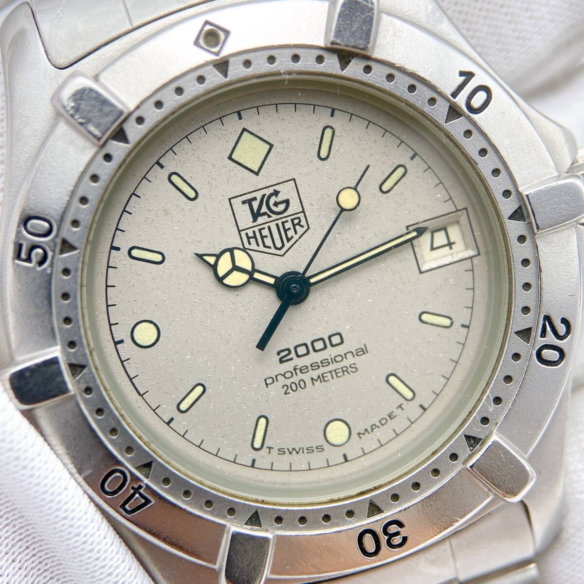 【稼働】美品 タグホイヤー TAGHEUER 2000シリーズ メンズ 腕時計 クオーツ QZ シルバー シルバー字 3針 デイト 962.213 動作 ④