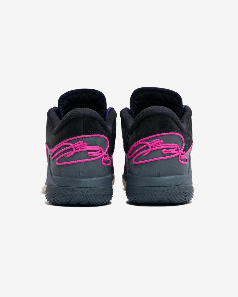 26.5㎝ ナイキ レブロン 22 EP 黒/灰/ピンク/紫 FZ1095-001 NIKE LEBRON 22 EP Tunnel Vision トンネルビジョン