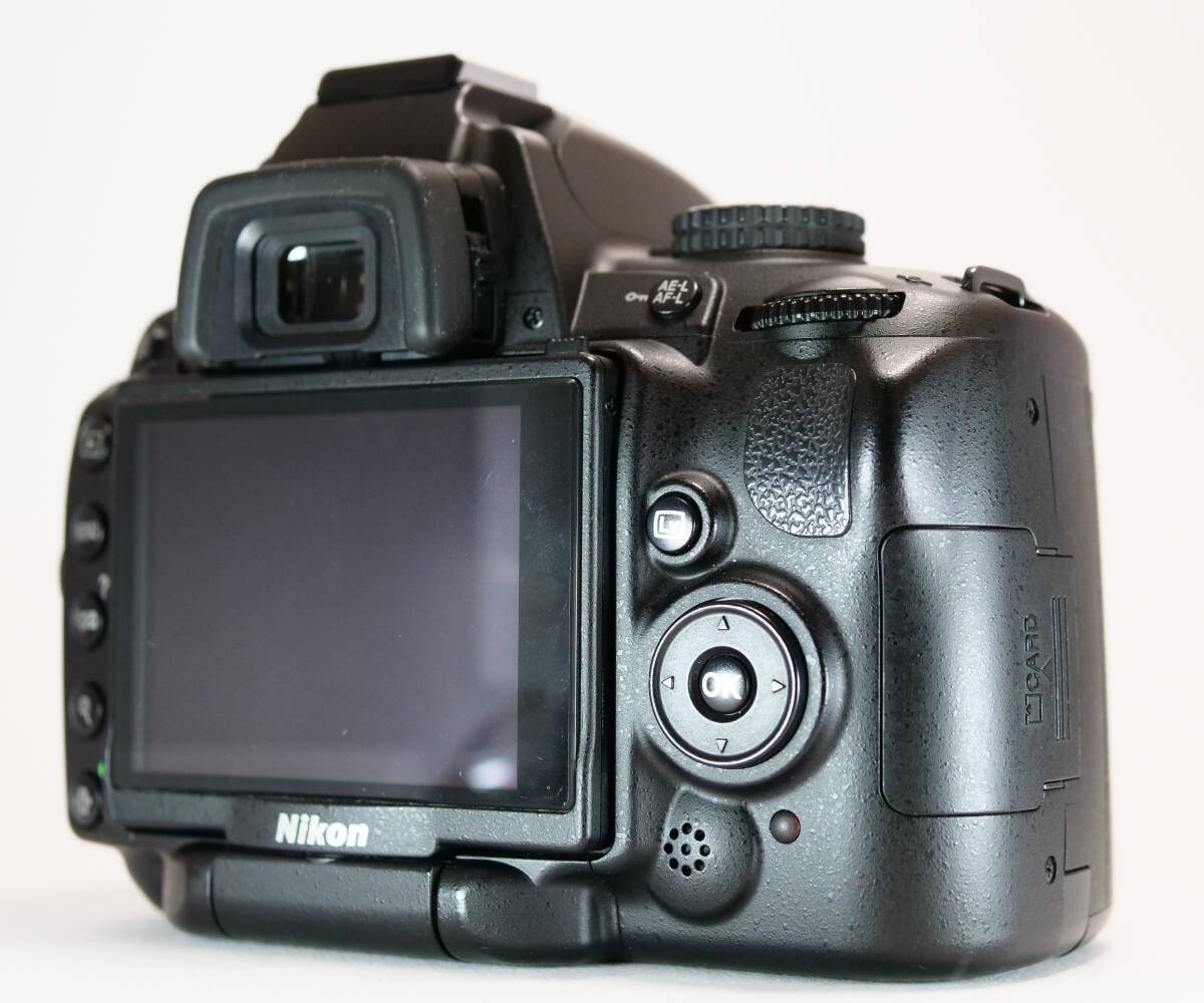 【シャッター3200回】Nikon D5000 ボディ ＋ 純正バッテリー ＋ 充電器セット 一眼レフカメラ 動(dòng)作確認(rèn)済み