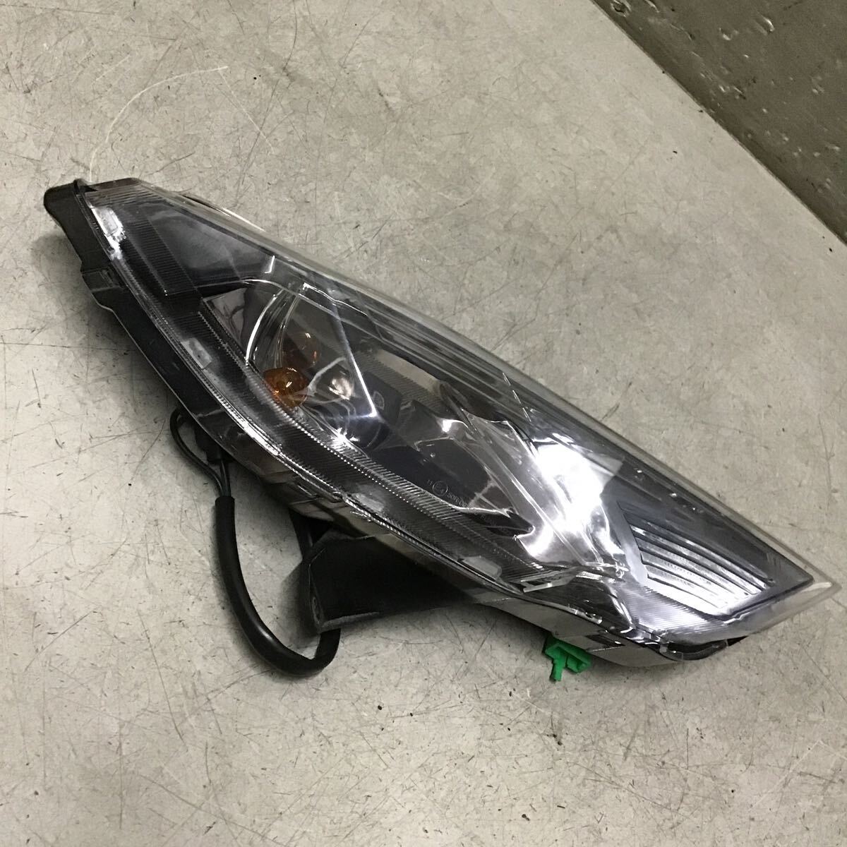 v17-4 ヤマハ アクシスZ SED7J フロント　ウィンカー　右　動(dòng)作確認(rèn)済み 純正部品