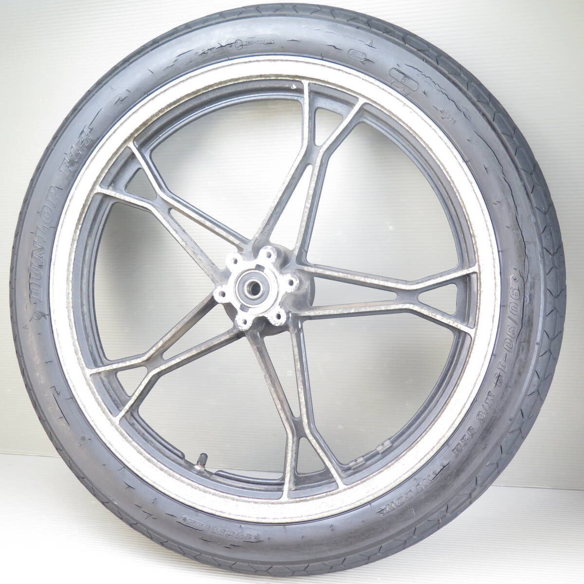 ■GSX250L [GJ51B] 純正フロントホイール 19×1.85 キャストホイール スズキ GSX250E GSX250T KR060618