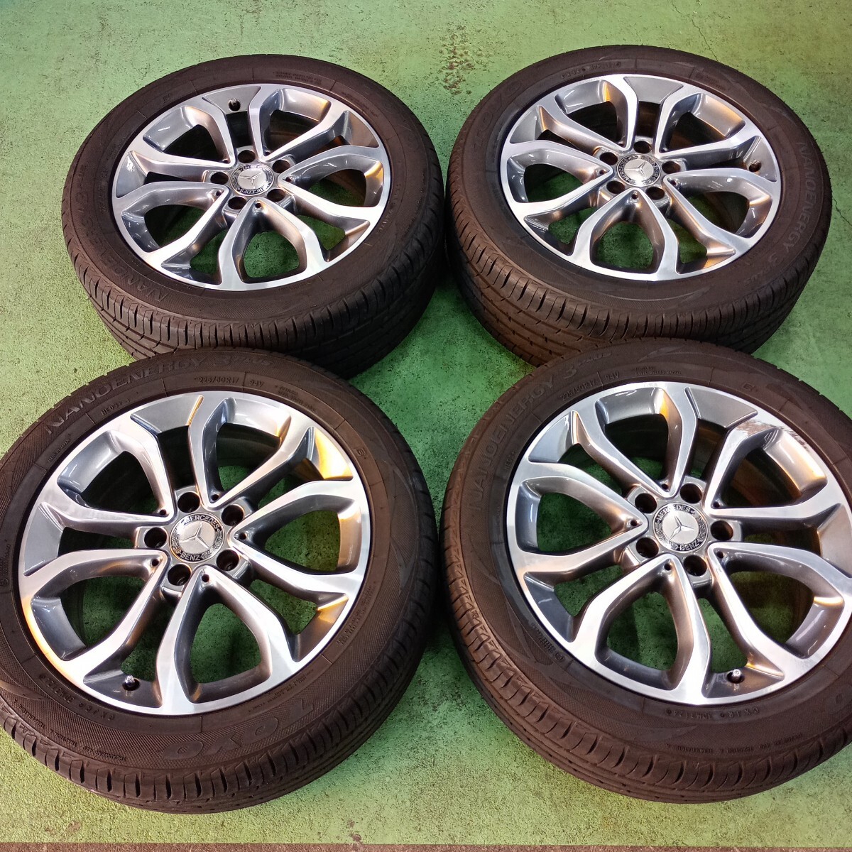 W205 Cクラス 純正ホイール 17インチ メルセデスベンツ トーヨータイヤ バリ山　24年製_画像1