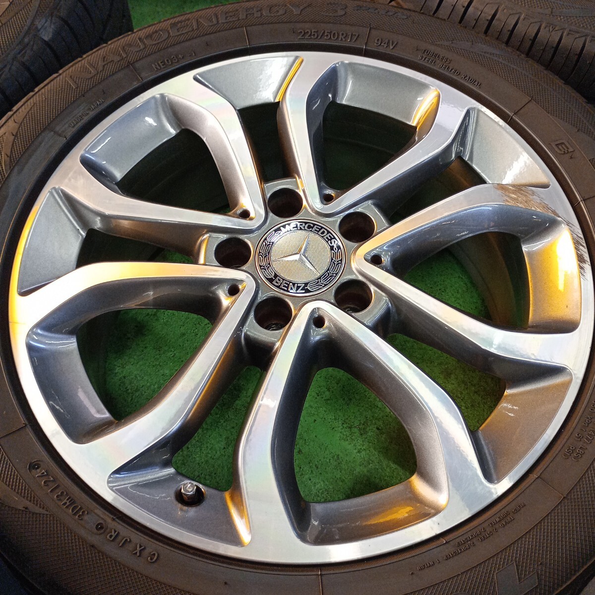 W205 Cクラス 純正ホイール 17インチ メルセデスベンツ トーヨータイヤ バリ山　24年製_画像7