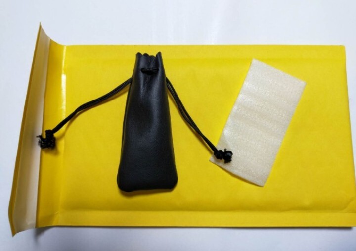 篆刻　落款印　遊印　姓名印雅号印　青田石　1.0×1.0cm「由」収納袋付き