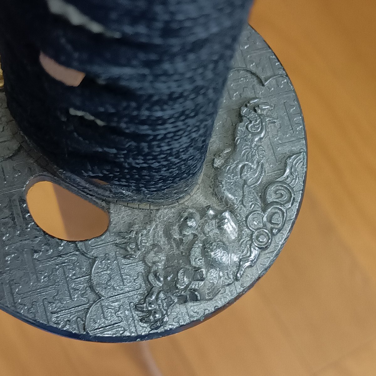 1円　Z526　模造刀　日本刀　全長(zhǎng)約106cm　刃渡約73cm　鞘約80cm　(素人メジャー採(cǎi)寸)　刀　太刀　武具　刀剣