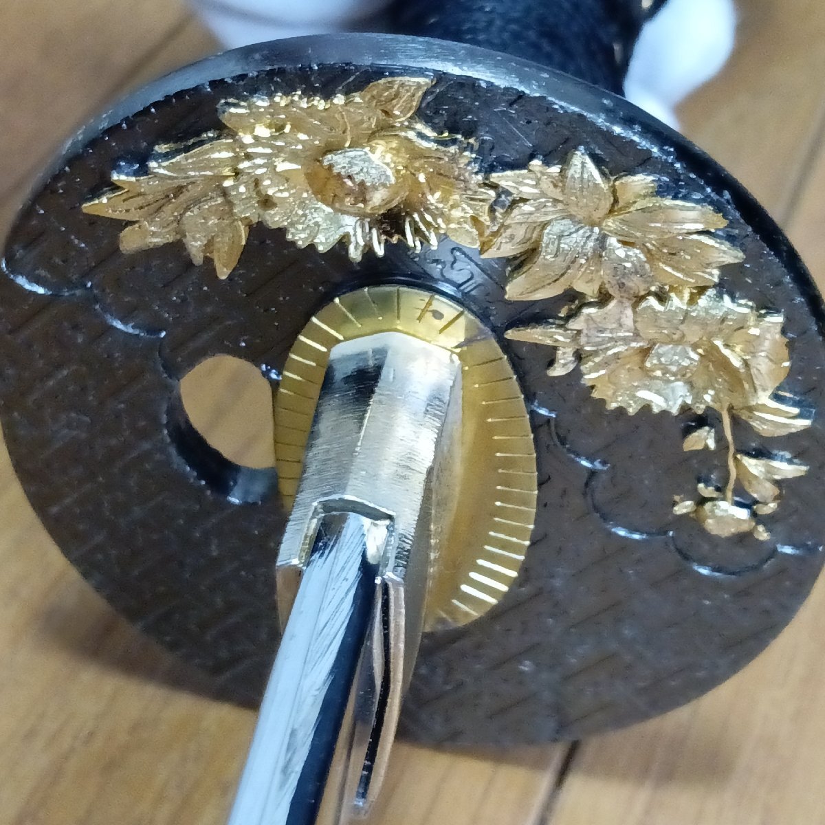 1円　Z526　模造刀　日本刀　全長(zhǎng)約106cm　刃渡約73cm　鞘約80cm　(素人メジャー採(cǎi)寸)　刀　太刀　武具　刀剣