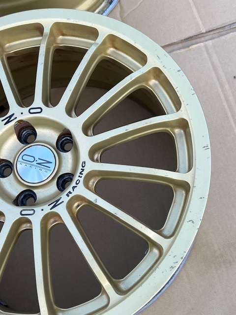  б/у колесо 4 шт. комплект OZ RACING 17×7JJ+48 PCD100 б/у колесо 4 шт. комплект OZ RACING 17×7JJ+48 PCD100