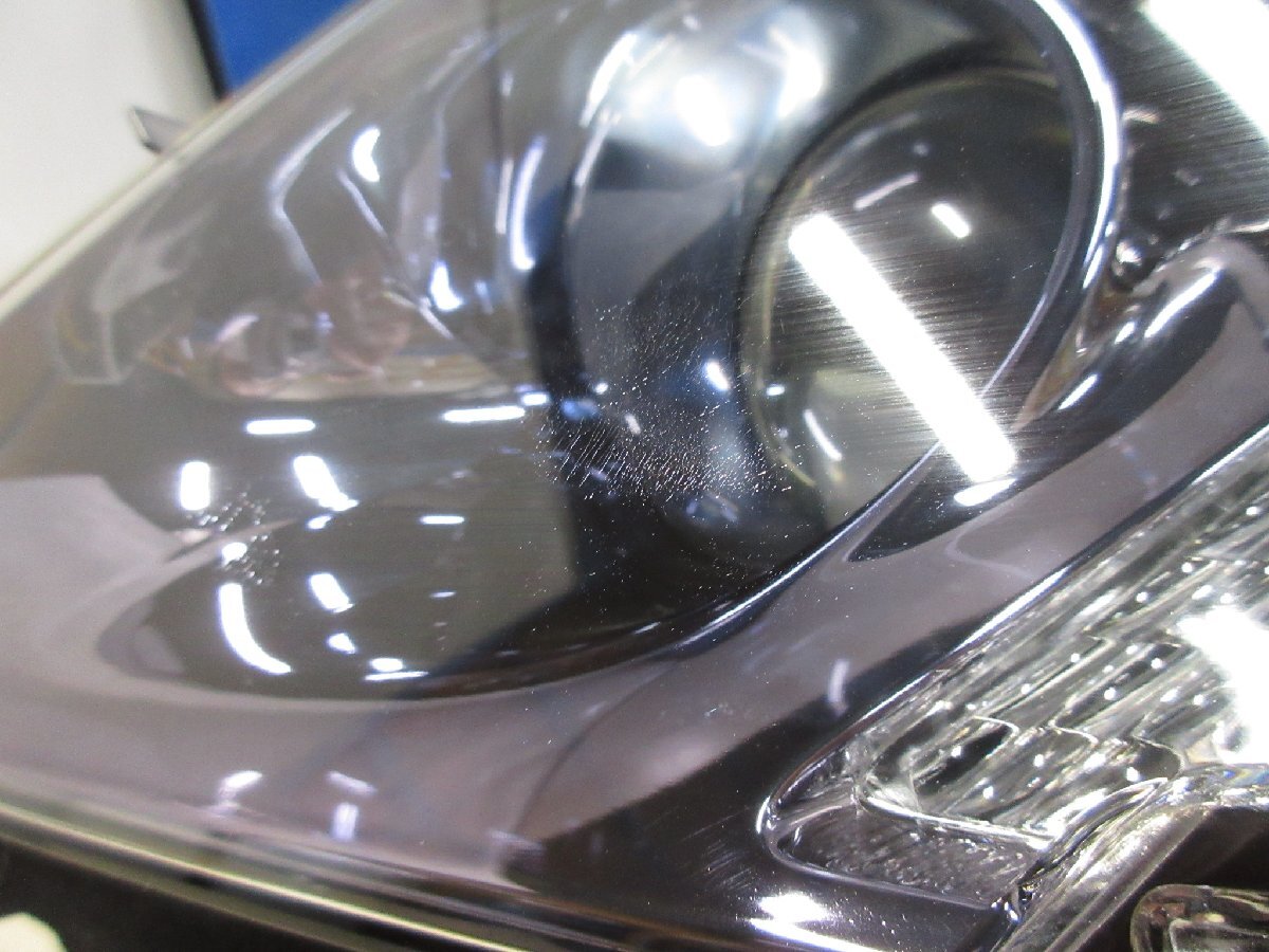レクサス　LS/ハイブリッド　UVF45　前期　左ライト/左ヘッドライト　LED　純正　KOITO　50-96　【チ】　243111