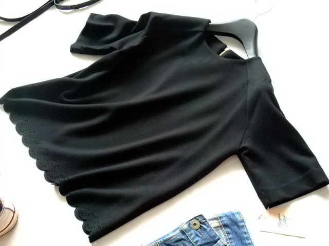 訳あり新品★MARGAUX VINTAGEマルゴーヴィンテージ★人気トレンド上質(zhì)感★裾カッティング綺麗目カットソーM～L黒ブラックストレッチ