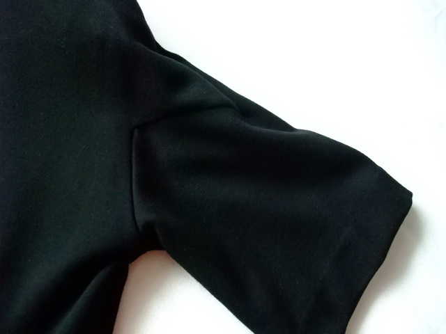 訳あり新品★MARGAUX VINTAGEマルゴーヴィンテージ★人気トレンド上質(zhì)感★裾カッティング綺麗目カットソーM～L黒ブラックストレッチ