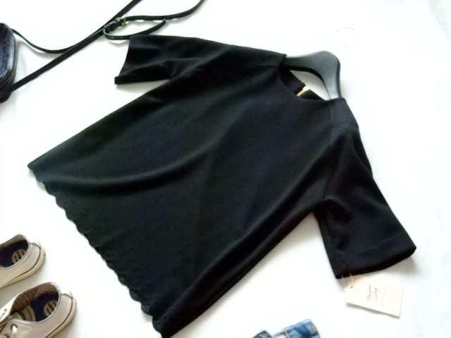 訳あり新品★MARGAUX VINTAGEマルゴーヴィンテージ★人気トレンド上質(zhì)感★裾カッティング綺麗目カットソーM～L黒ブラックストレッチ
