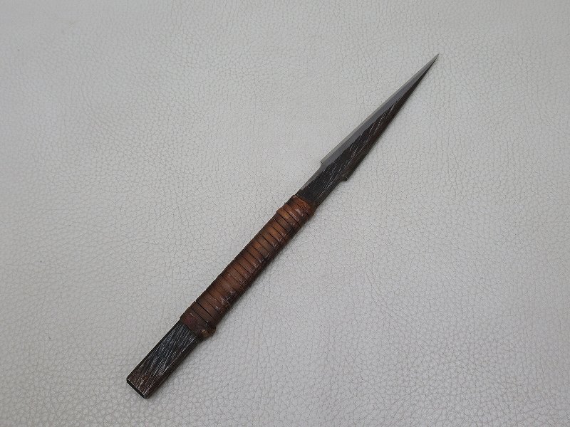 D1573 在銘 切出し 小刀 細(xì)刃 全長20cm 切り出し ナイフ 大工道具 57g