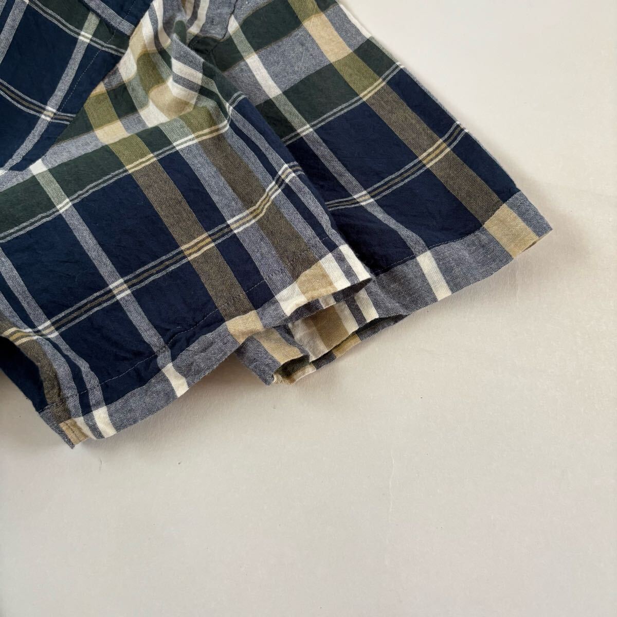 【美品】BEAMS PLUS 日本制 ビームスプラス インディアンマドラス ボタンダウン シャツ ショートスリーブ チェック ネイビー系 size S