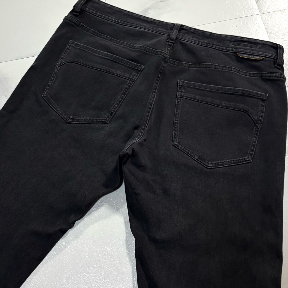 極美品/Lサイズ●ヒューゴボス ポルシェ コラボ別注 デニム ジーンズ Gパン パンツ HUGO BOSS PORSCHE ストレッチ ラバータグ イタリア生地