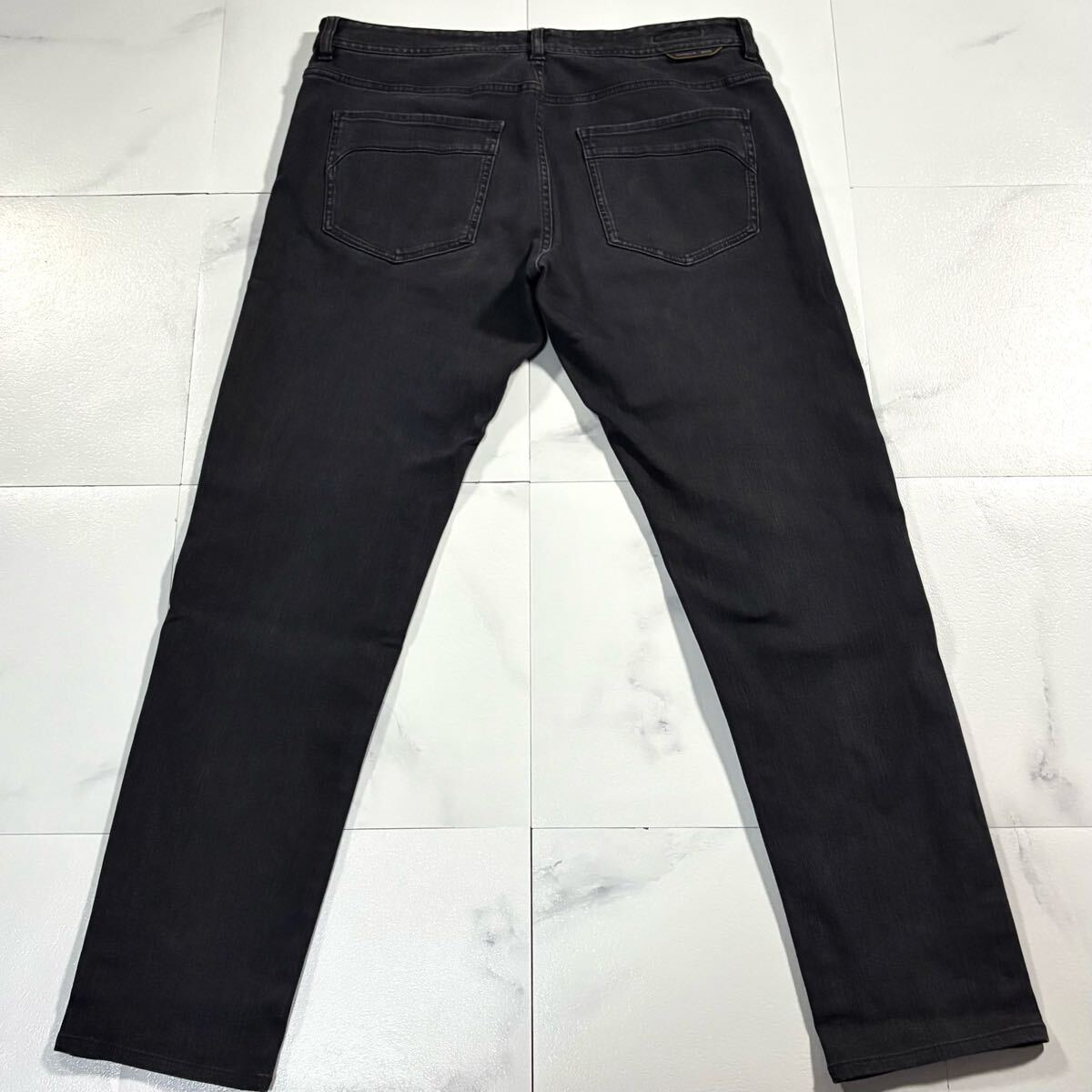 極美品/Lサイズ●ヒューゴボス ポルシェ コラボ別注 デニム ジーンズ Gパン パンツ HUGO BOSS PORSCHE ストレッチ ラバータグ イタリア生地